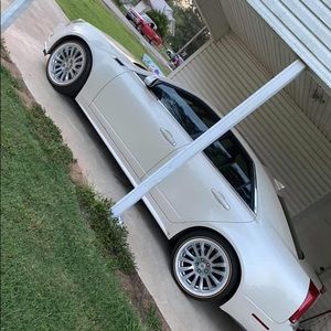 Meet your Posher, Kenyatta